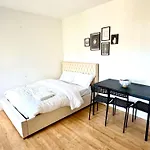 Central London Rooms Ec1V